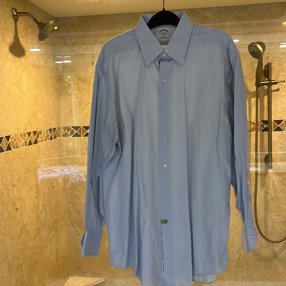 Brooks Brothers dress shirt, 16 1/2–33 excellent condition, blue striped shirt
